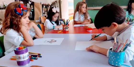 Escola de Educação Infantil Particular Matrículas Vila Cláudia - Educação Infantil Berçário